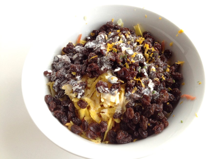 Carrot & raisin salad 1