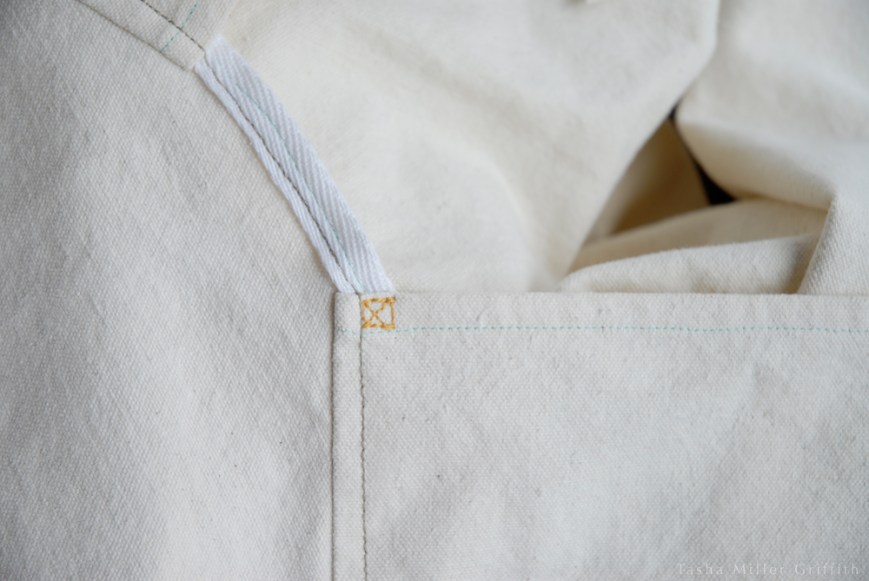 garment bag corner stitching