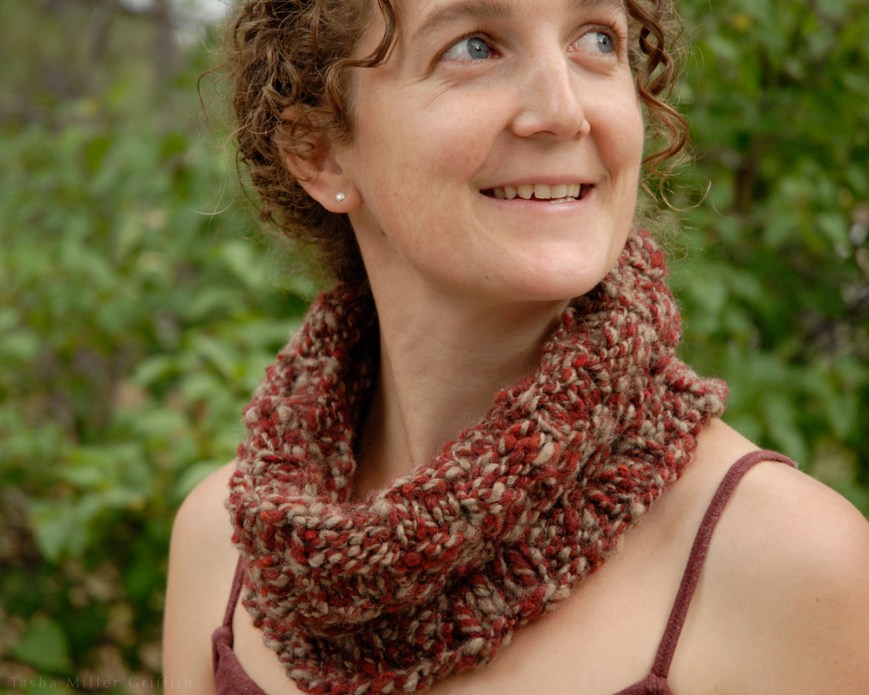 first handspun cowl 2