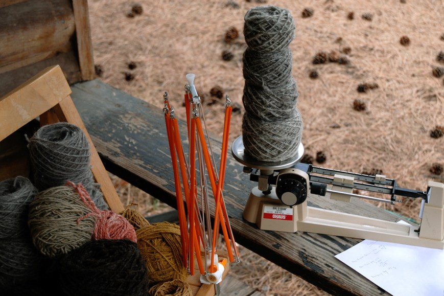 sw rug weighing yarn